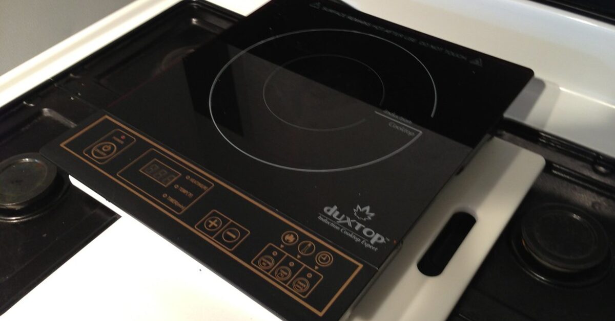 induction stoves, LPG shortage, go electric campaign, EESL induction stoves, energy-efficient induction cooktops, Piyush Goyal, DPIIT, National Efficient Cooking Programme, induction cookware, cooking cost savings, Andhra Pradesh anganwadi, Ministry of Power