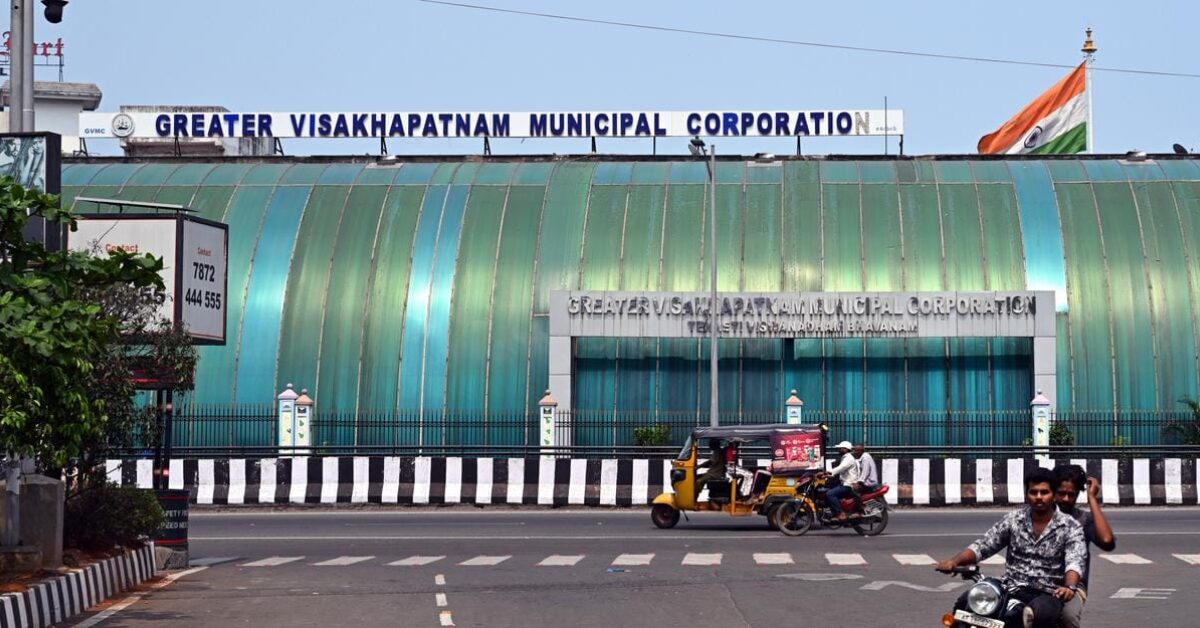 GVMC to auction shops in west zone on August 26